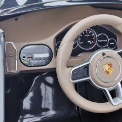 Injusa - Porsche Cayenne A Batería 12 V (7192) 22 Injusa - Porsche Cayenne A Batería 12 V (7192) -Juguetería medias 2261